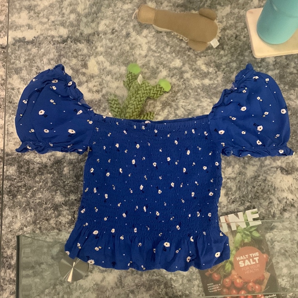 Off Shoulder Crop top